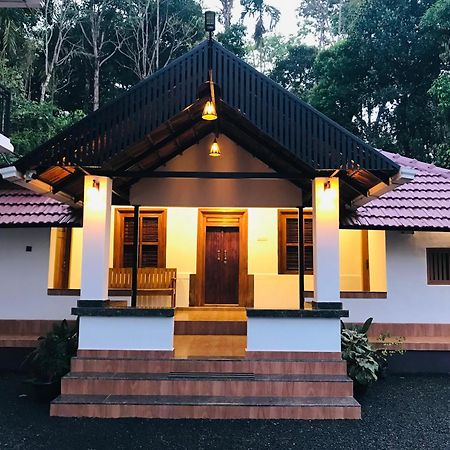 Partho Home Stay Padinjarathara Екстериор снимка