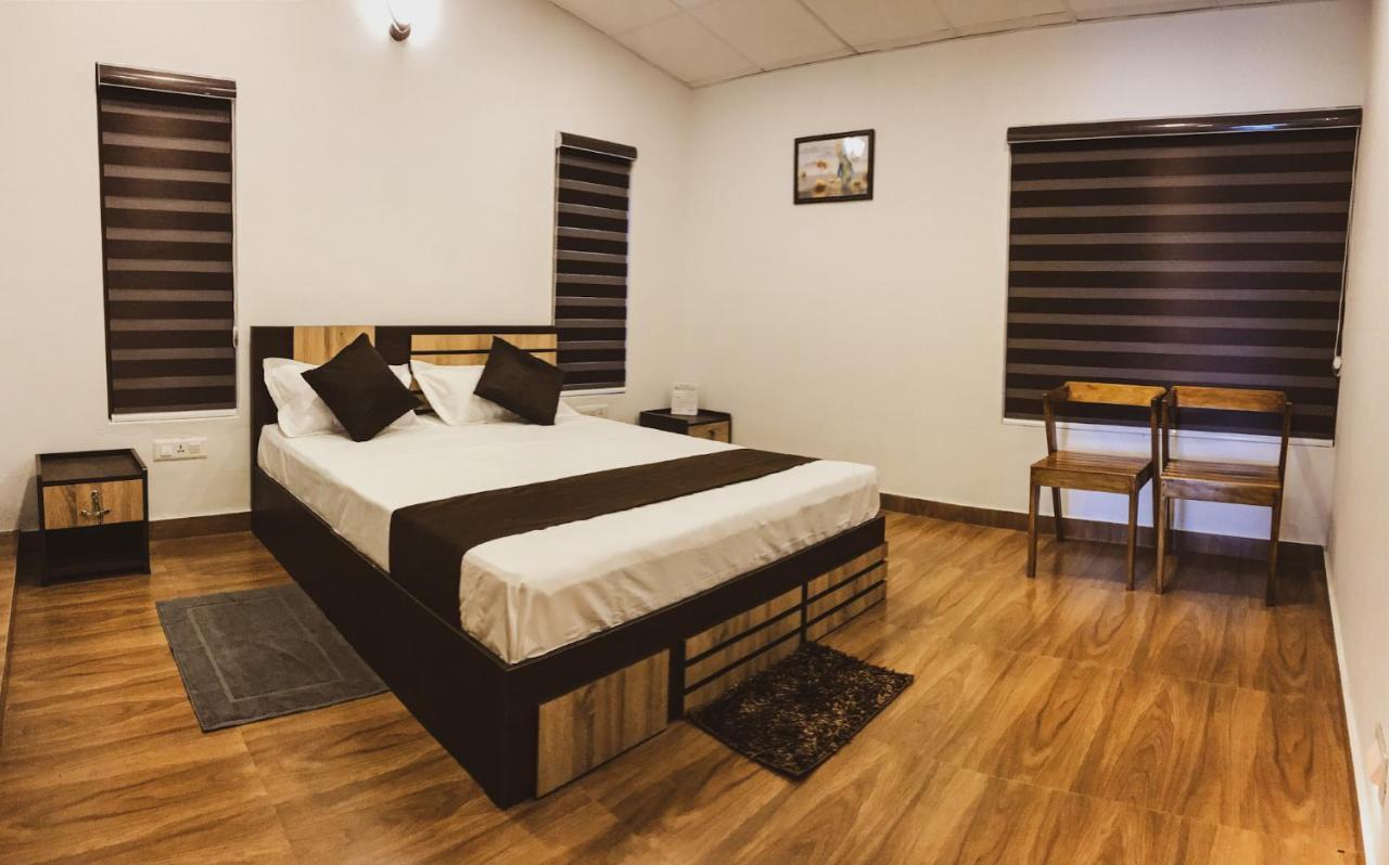 Partho Home Stay Padinjarathara Екстериор снимка