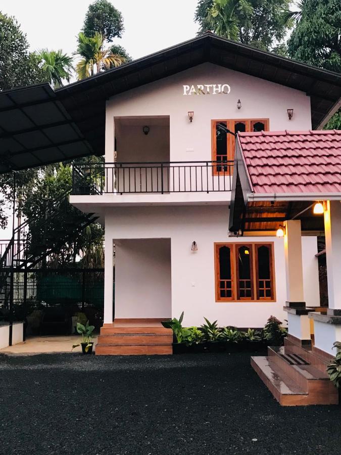 Partho Home Stay Padinjarathara Екстериор снимка