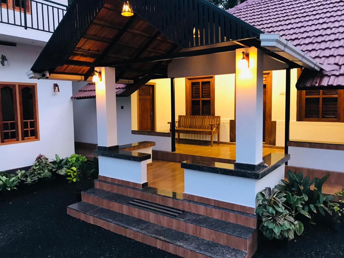 Partho Home Stay Padinjarathara Екстериор снимка