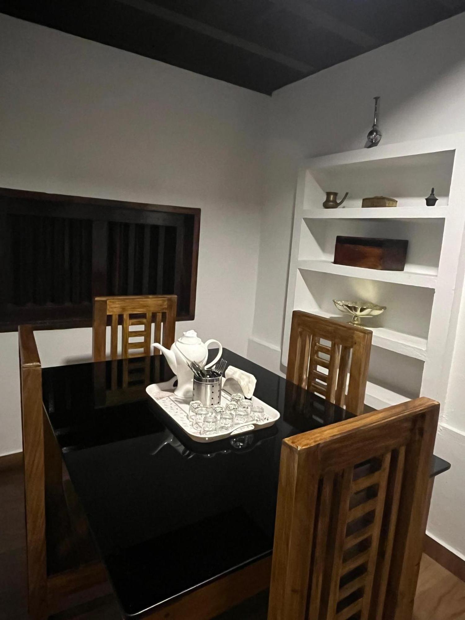 Partho Home Stay Padinjarathara Екстериор снимка